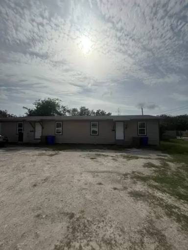 Main picture of 2815 Marguerite St