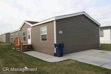 Main picture of 2726 Crab Tree St