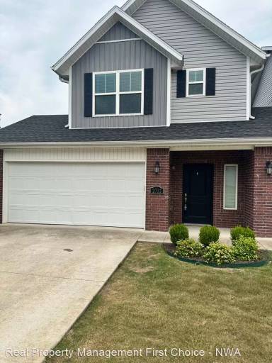 Main picture of Summit Townhomes