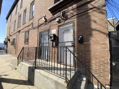 Main picture of 2930 Frankford Ave