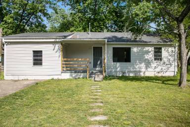 Main picture of 6921 41st Ave N
