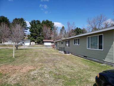 Main picture of 704 Woodbine Ave
