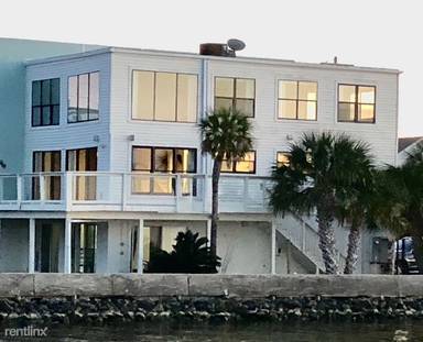 Main picture of 103 Avenida 23
