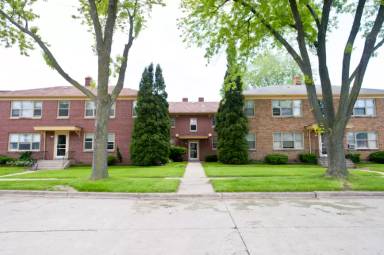 Main picture of 1327 E Colorado St