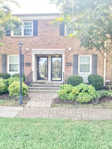 Main picture of 487 Bridge St