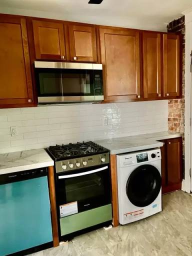 Main picture of 5815 E Liberty Blvd