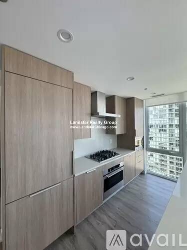 Main picture of 204 W Hill St