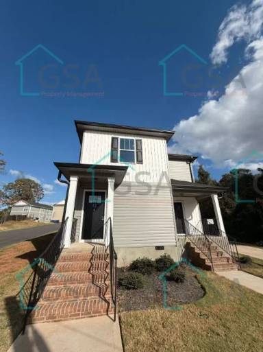 Main picture of 12 Wood St