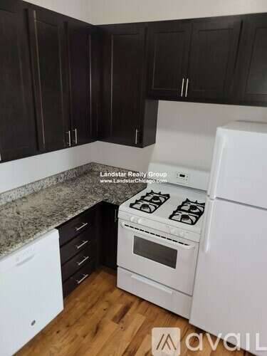 Main picture of 1480 W Erie St