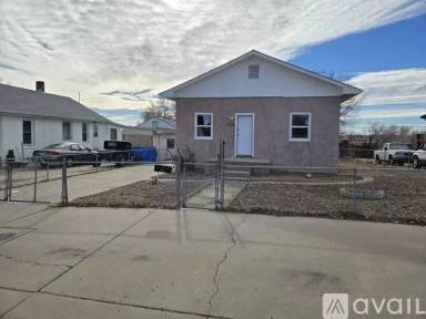 Main picture of 1320 E Ash St