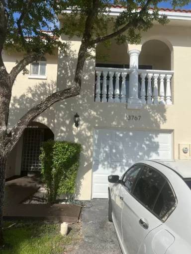 Main picture of 13767 SW 160th St