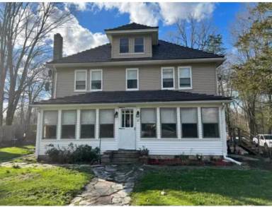 Main picture of 61 Soap St