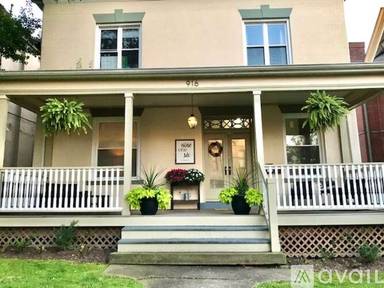 Main picture of 916 S Aiken Ave