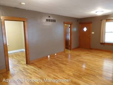 Main picture of 1621 Houston St