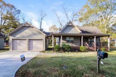 Main picture of 152 Fair St