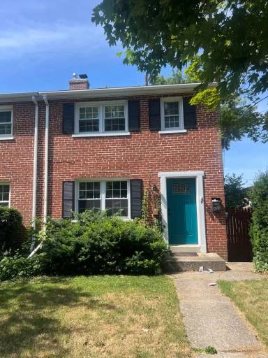 Main picture of 851 Fountain Ave