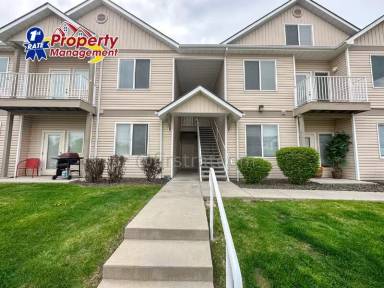 Main picture of 250 W Mallard Dr