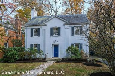 Main picture of 6623 32nd St NW