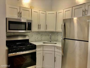 Main picture of 121 Wade St