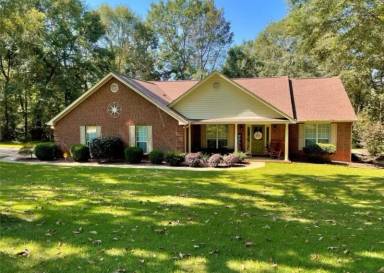 Main picture of 106 Noccalula Ct