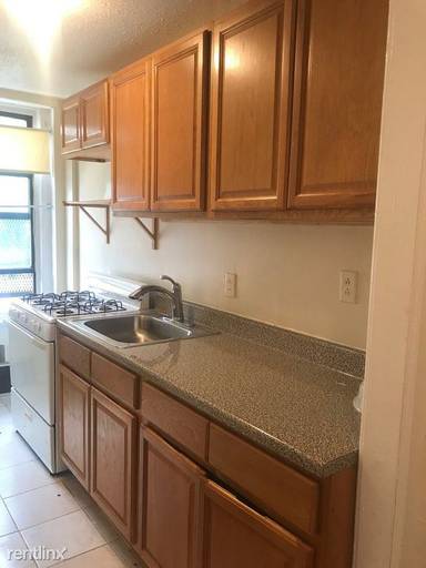 Main picture of 2016 Regent Pl