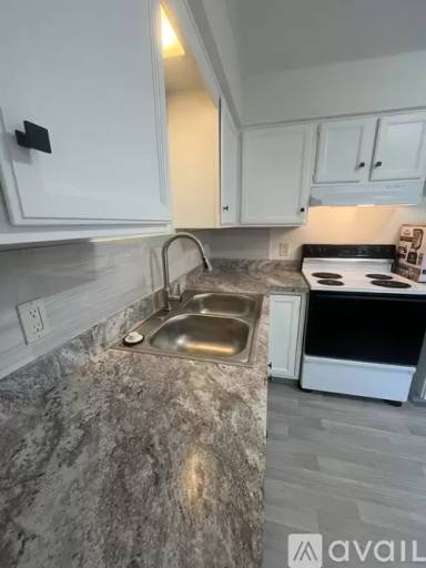 Main picture of 8425 Colwyn Ct