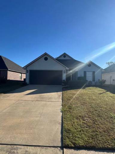 Main picture of 317 Gaston Ln