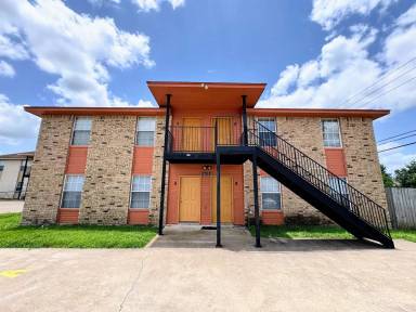 Main picture of 5702 Greengate Dr