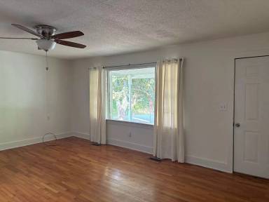 Main picture of 104 Withrow Rd