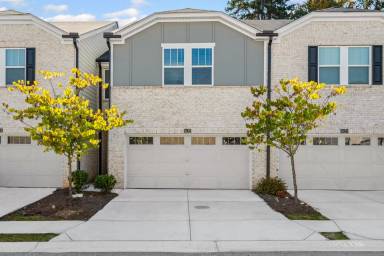 Main picture of 1635 Villageside Ct