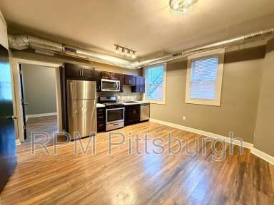 Main picture of 327 N Neville St