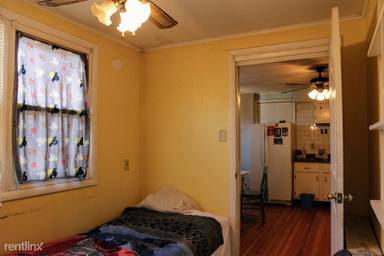 Main picture of 370 2nd Ave