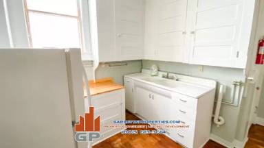 Main picture of 462 Railroad Street - 4