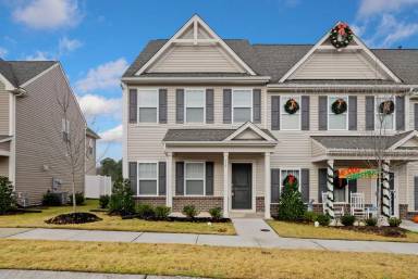 Main picture of 115 Winifred Dr