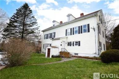 Main picture of 104 White Rock Rd