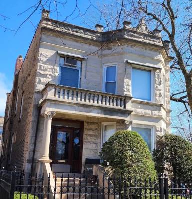 Main picture of 1918 W Ainslie St
