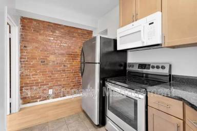 Main picture of 1221 Duncan Pl NE
