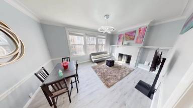 Main picture of 744 Hyde St