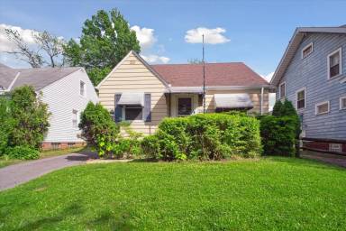 Main picture of 19604 Tiverton Rd