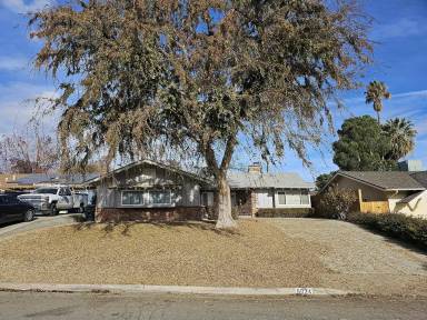 Main picture of 5024 Laguna St