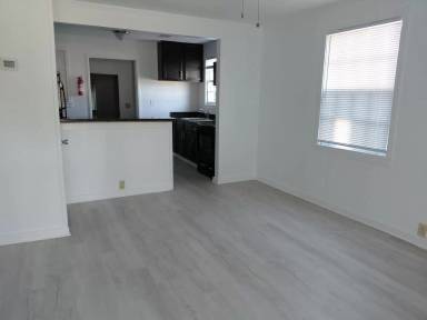 Main picture of 2949 Jefferson St