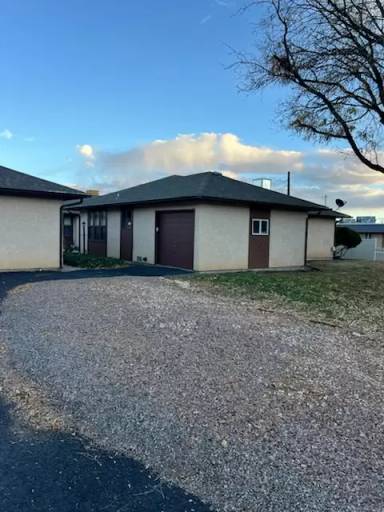 Main picture of 1125 Barr Ave