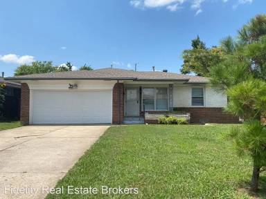 Main picture of 2609 SW 54th Pl