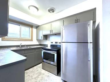Main picture of 4331 N 91st St
