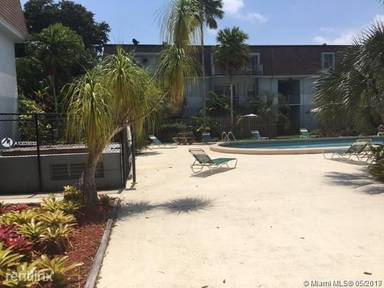 Main picture of Colony At Dadeland Apartments