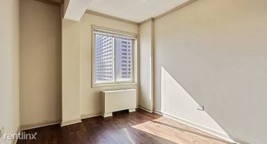 Main picture of Crest on Peachtree