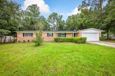 Main picture of 6920 Torres Dr
