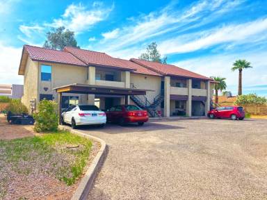 Main picture of 416 N Roca