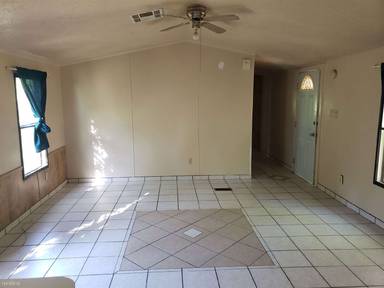 Main picture of 410 Hanks Dr
