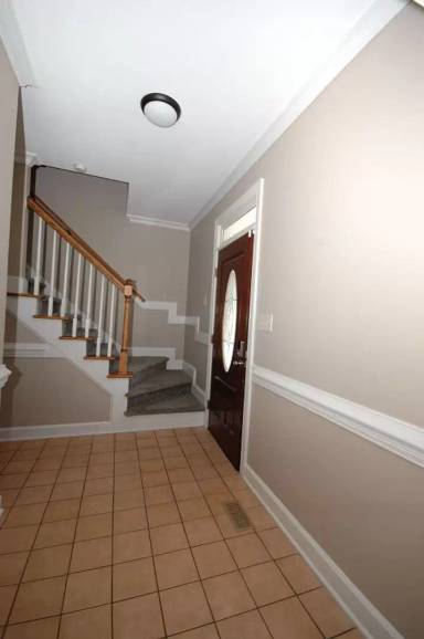Main picture of 116 S Marion Dr